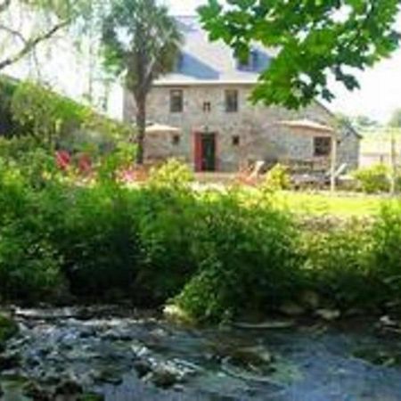 Gite Du Moulin Du Poulloguer Prat 外观 照片